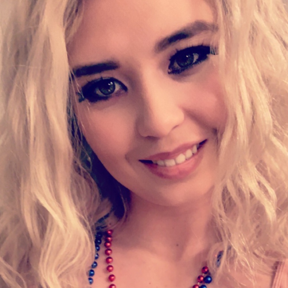 Meet your Posher, Amanda